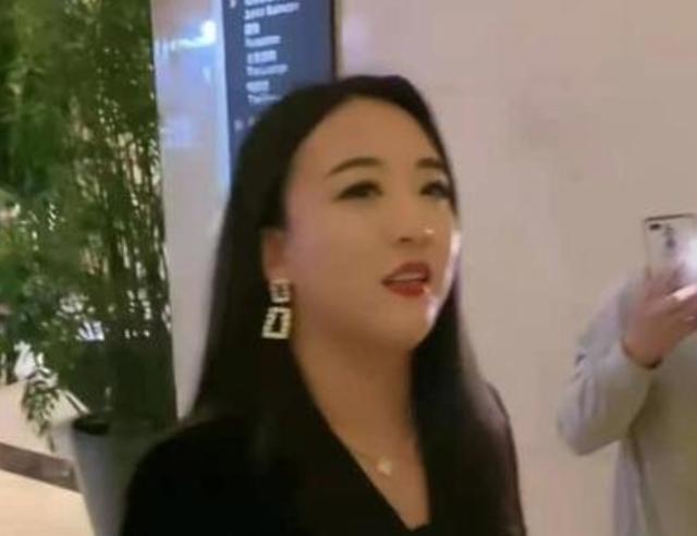 澳门科技大学2025研究生申请和男网红直播家暴妻子与男网红直播家暴妻子视频