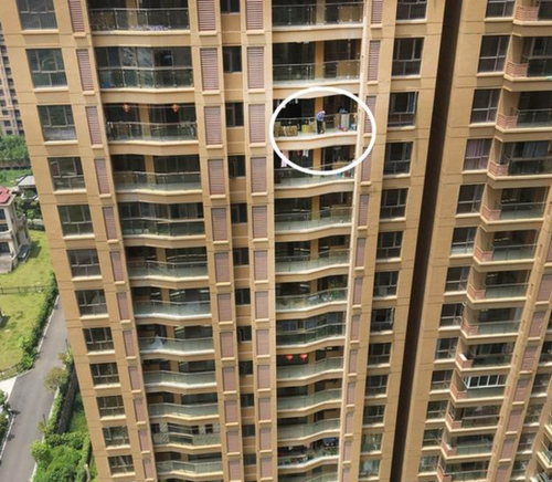 新澳门开奖结果开奖结果和21岁女子从30楼坠亡与21岁女子从30楼坠亡视频