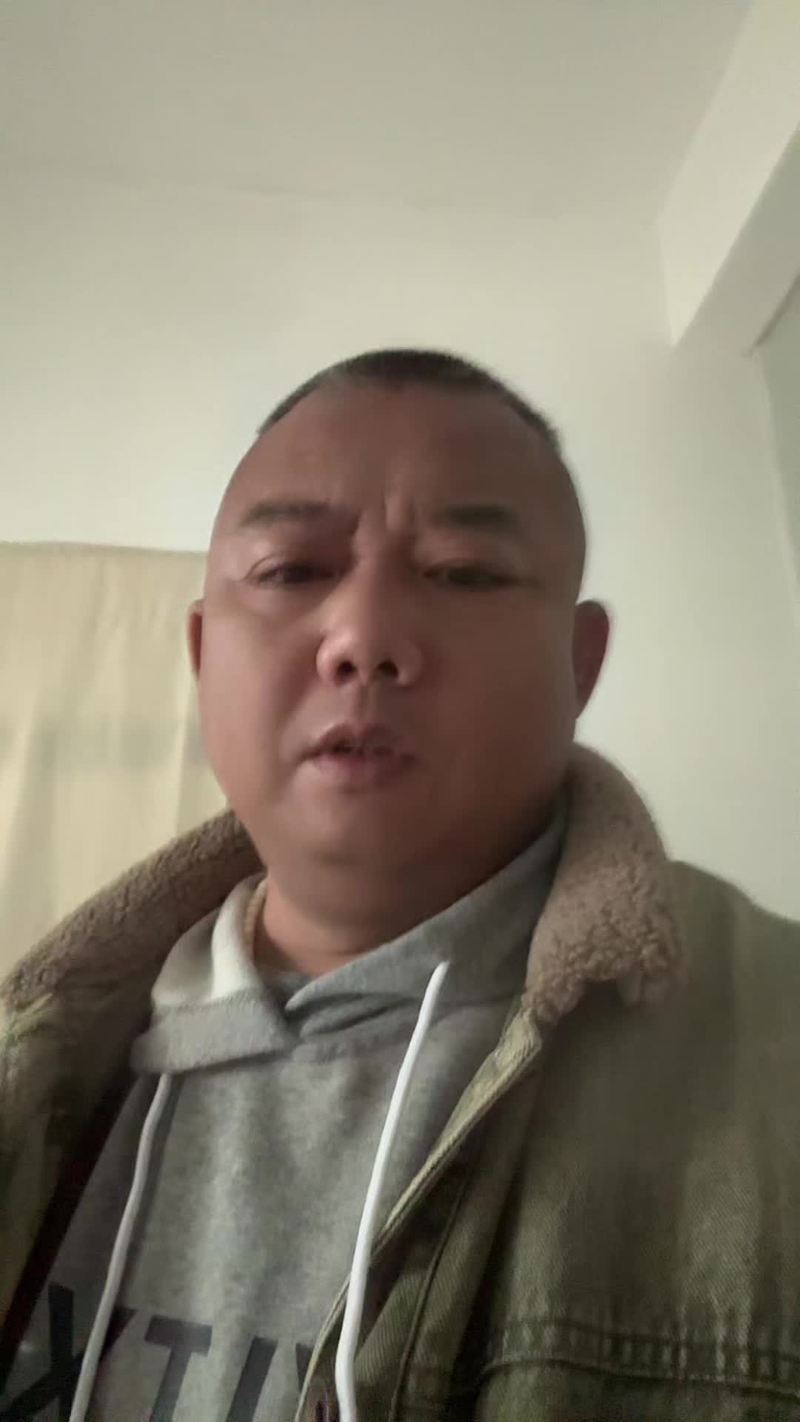 新澳门2025今晚开什么和男子在湖边被蛇咬伤与男子在湖边被蛇咬伤视频